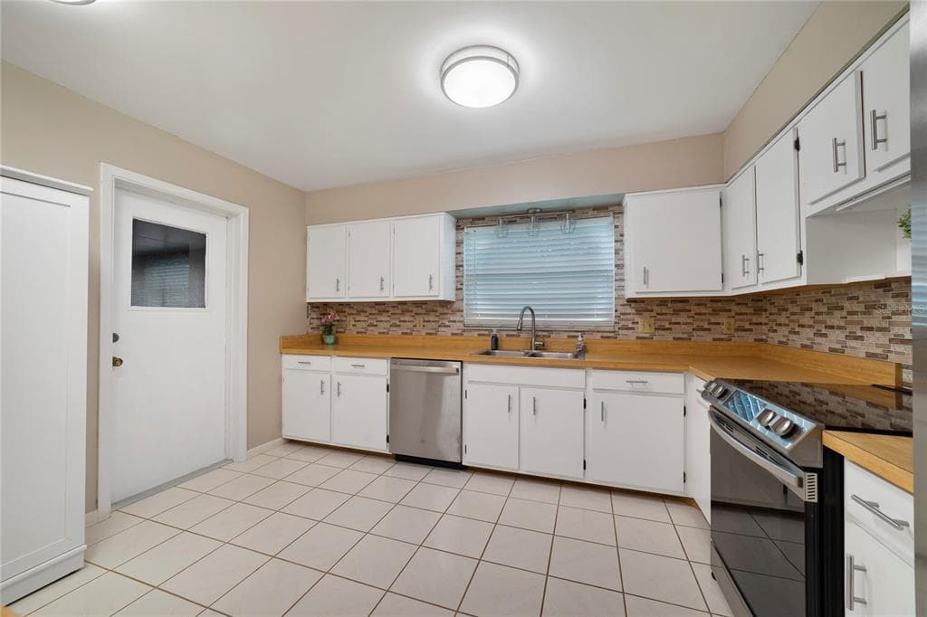 146 MAYFAIR COURT, SANFORD, FL 32771 — zdjęcie 3