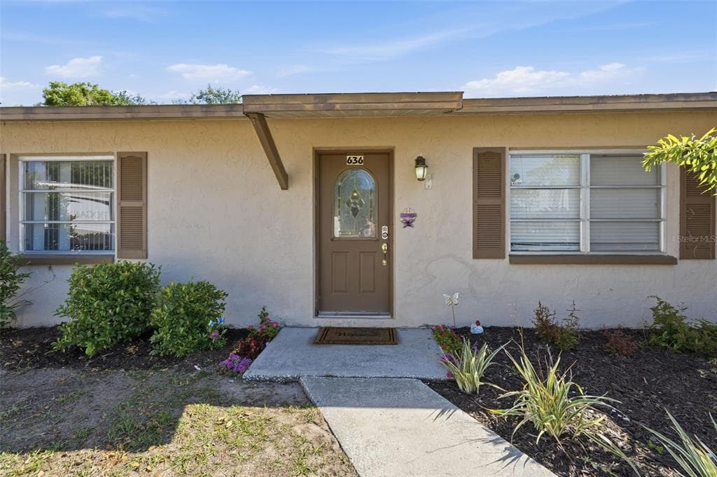 636 TESSIER COURT, TARPON SPRINGS, FL 34689 — zdjęcie 2