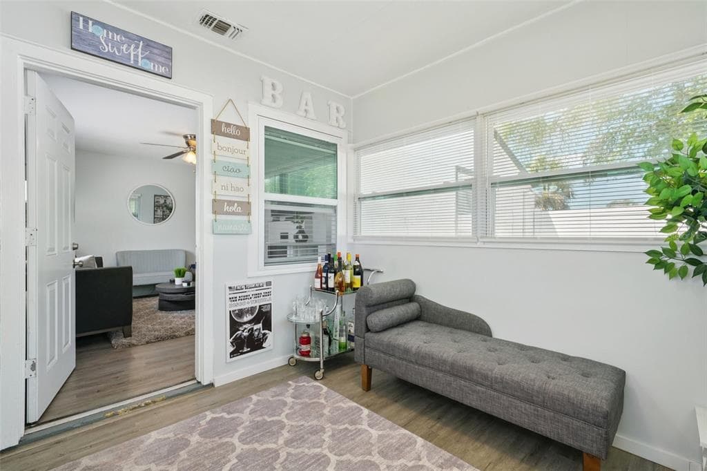 1316 58TH STREET N, ST PETERSBURG, FL 33710 — zdjęcie 4