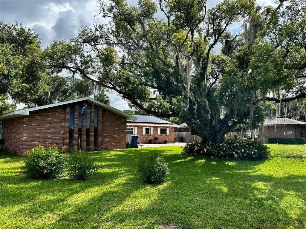 2950 N SHELL ROAD, DELAND, FL 32720