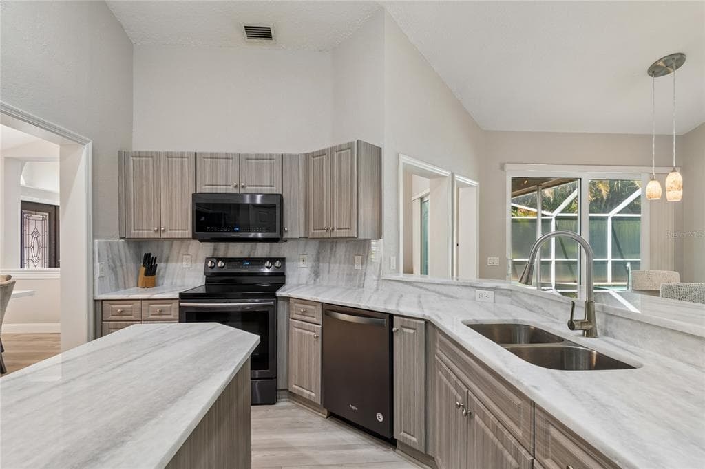 4227 AUSTON WAY, PALM HARBOR, FL 34685 — zdjęcie 4