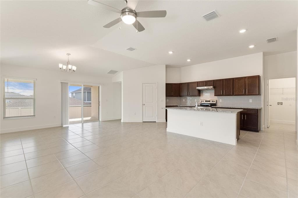 9239 WESTSIDE HILLS DR, DAVENPORT, FL 33896 — zdjęcie 4