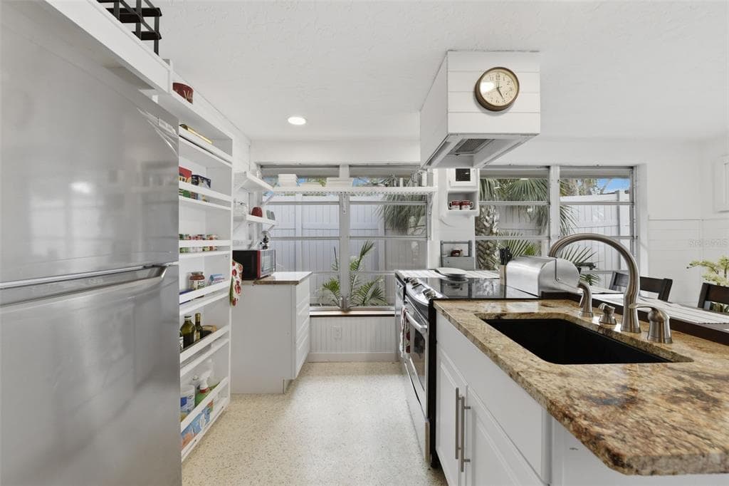 8456 MIDNIGHT PASS ROAD, SARASOTA, FL 34242 — zdjęcie 5