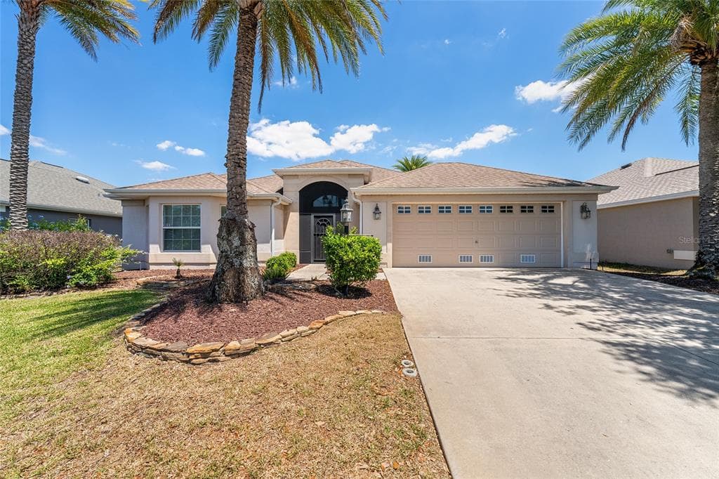 2033 SALMON WAY, THE VILLAGES, FL 32162