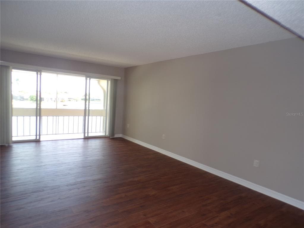 1080 BAL HARBOR BOULEVARD # 4D, PUNTA GORDA, FL 33950 — zdjęcie 2