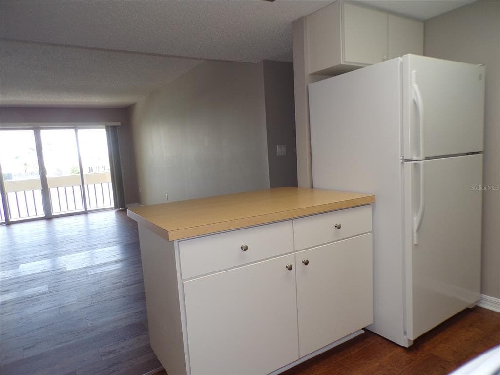 1080 BAL HARBOR BOULEVARD # 4D, PUNTA GORDA, FL 33950 — zdjęcie 4