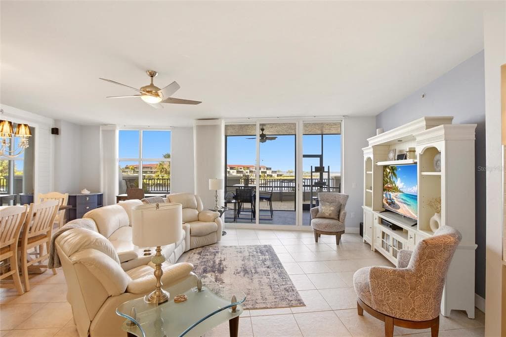 3313 SUNSET KEY CIRCLE # 105, PUNTA GORDA, FL 33955 — zdjęcie 5