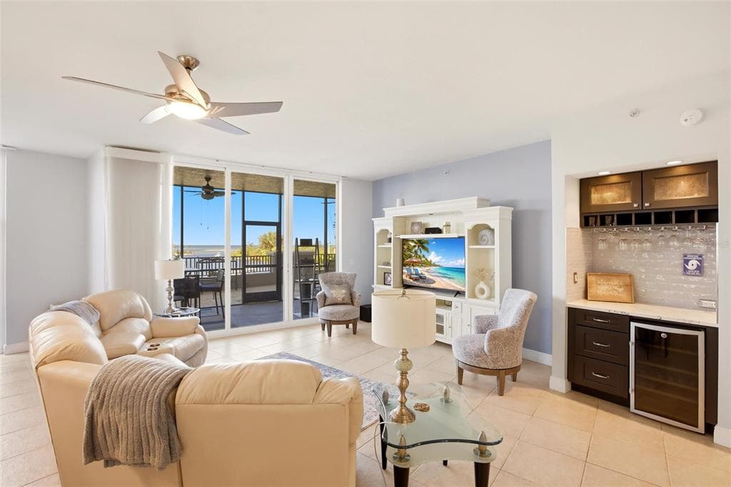 3313 SUNSET KEY CIRCLE # 105, PUNTA GORDA, FL 33955 — zdjęcie 4