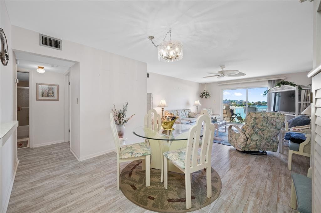 285 107TH AVENUE # 306, TREASURE ISLAND, FL 33706 — zdjęcie 4