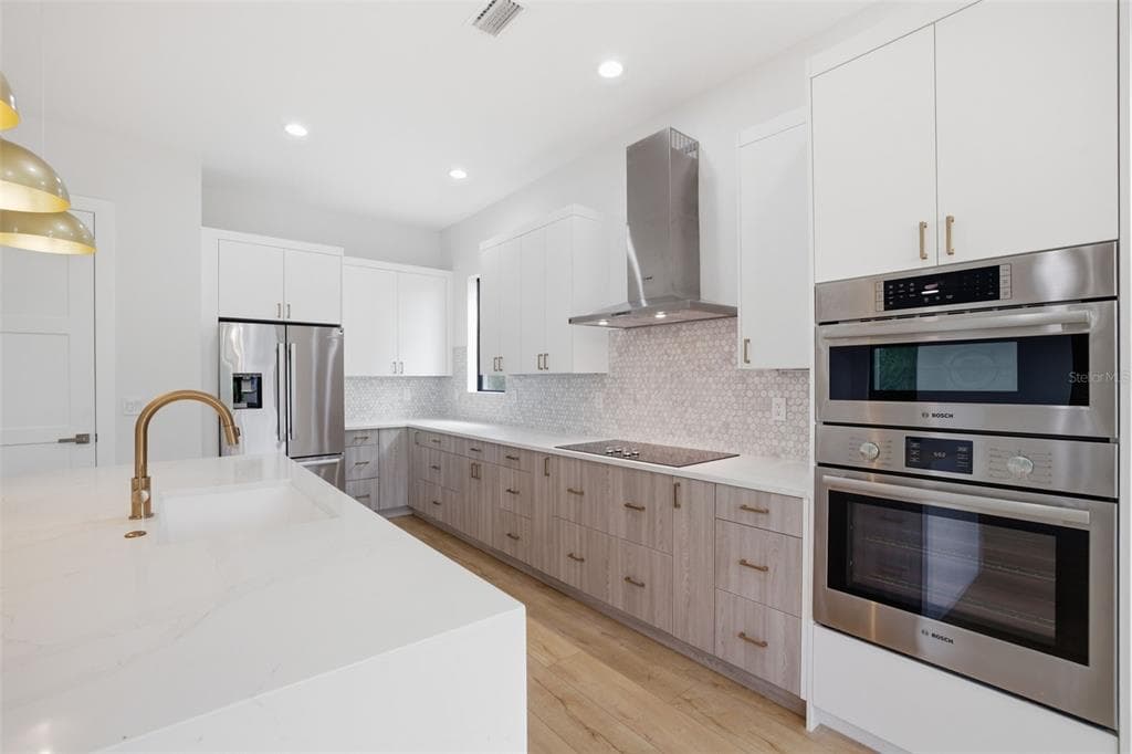 1943 SHORE ACRES BOULEVARD NE, ST PETERSBURG, FL 33703 — zdjęcie 4