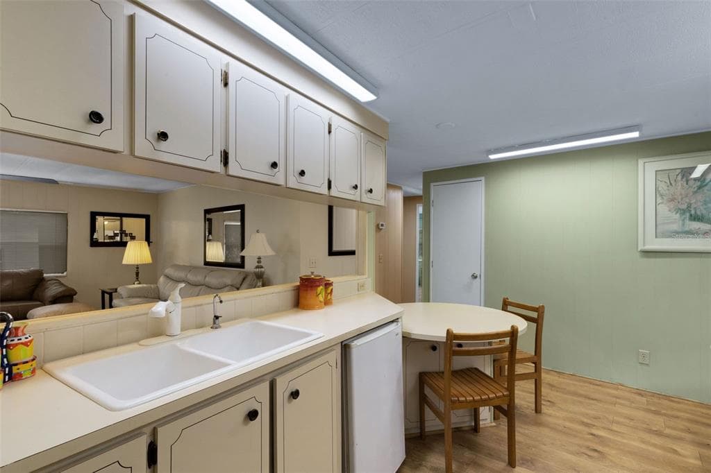 98 CEDAR ELM DRIVE # 32, SAFETY HARBOR, FL 34695 — zdjęcie 5