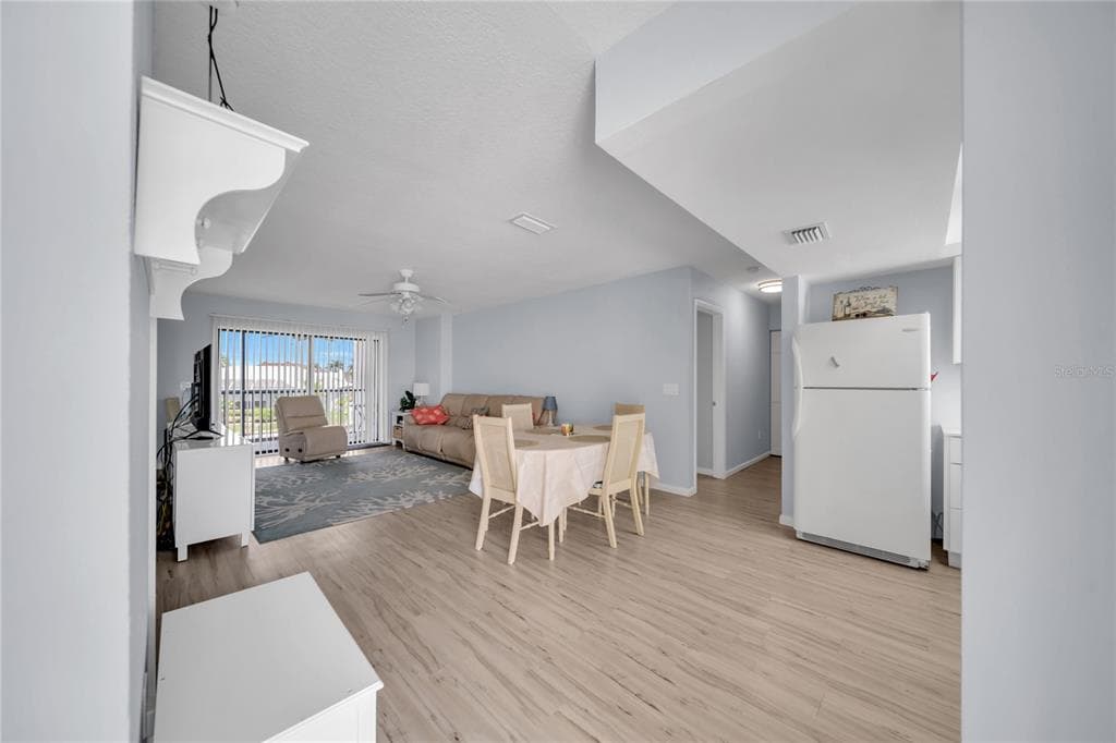 1318 WESLEY DRIVE # 124B, PUNTA GORDA, FL 33950 — zdjęcie 3