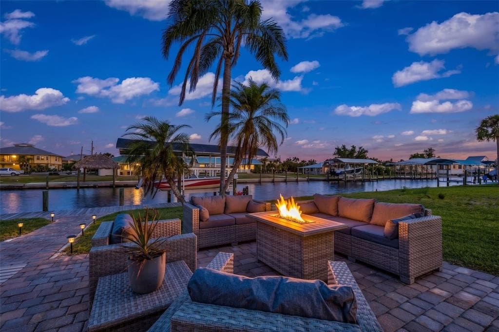 24240 HENRY MORGAN BLVD, PUNTA GORDA, FL 33955 — zdjęcie 2