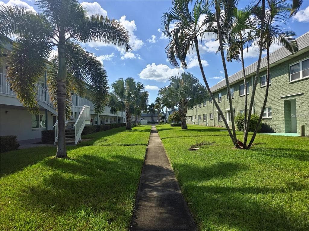 5267 81ST STREET N # 5, ST PETERSBURG, FL 33709 — zdjęcie 2