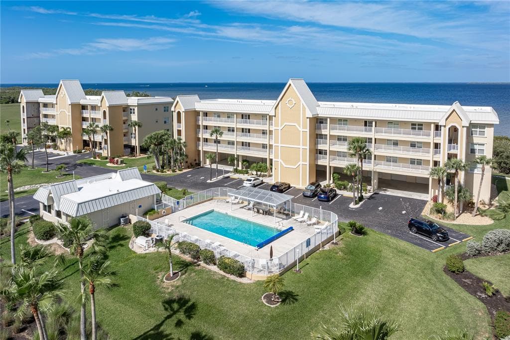101 N MARION COURT # 215, PUNTA GORDA, FL 33950 — zdjęcie 4