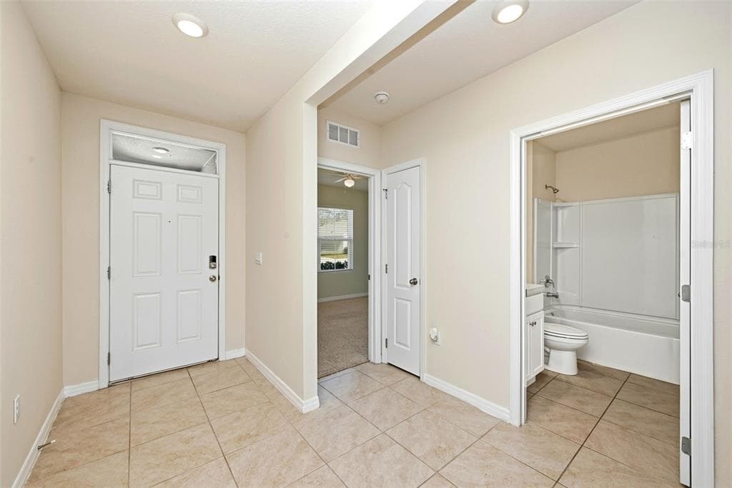 2725 DUMONT LANE, TAVARES, FL 32778 — zdjęcie 3