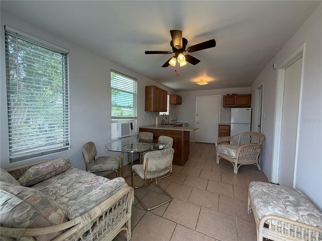 8513 HERBISON AVENUE, NORTH PORT, FL 34287 — zdjęcie 2