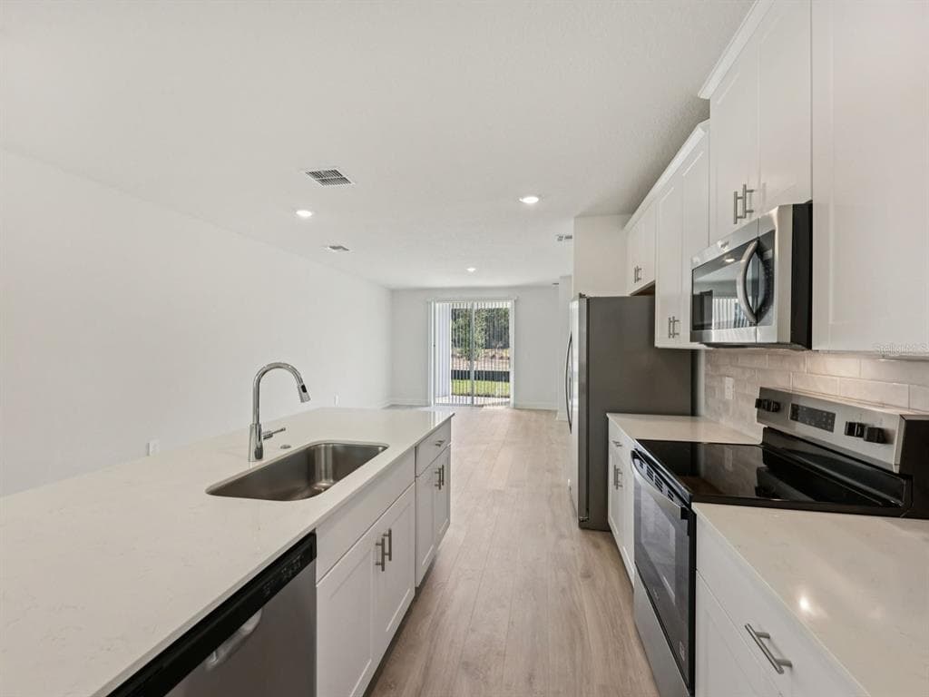 887 SUNSHOWER DRIVE, LADY LAKE, FL 32159 — zdjęcie 5