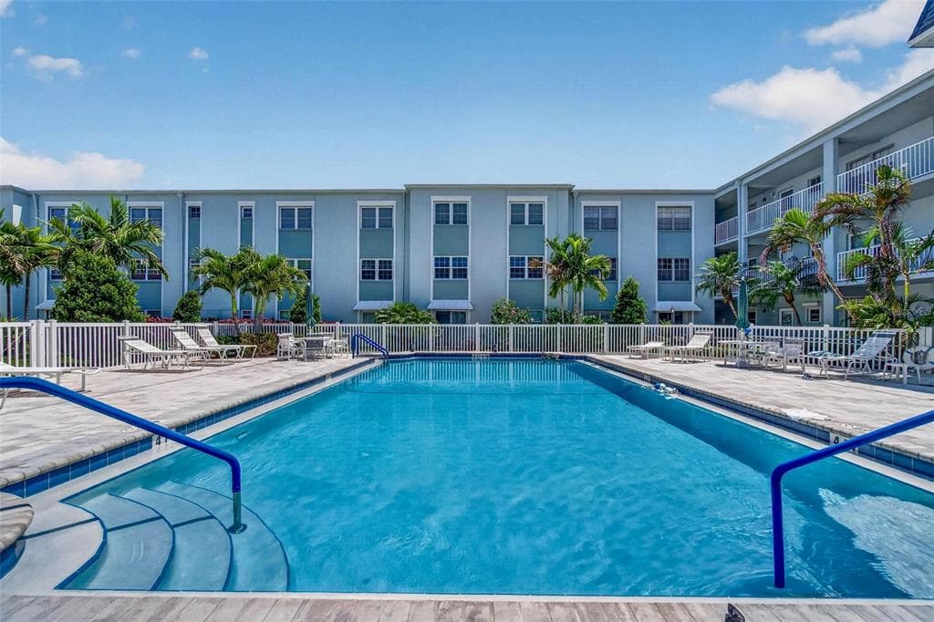 701 POINSETTIA ROAD # 308, BELLEAIR, FL 33756 — zdjęcie 3