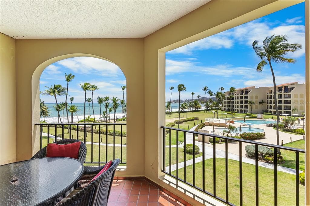 190 CANDELERO DR # 228, HUMACAO, PR 00791