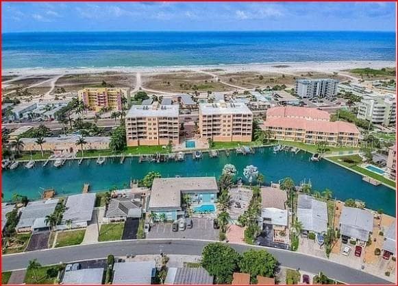 11440 1ST STREET E # 6, TREASURE ISLAND, FL 33706 — zdjęcie 2