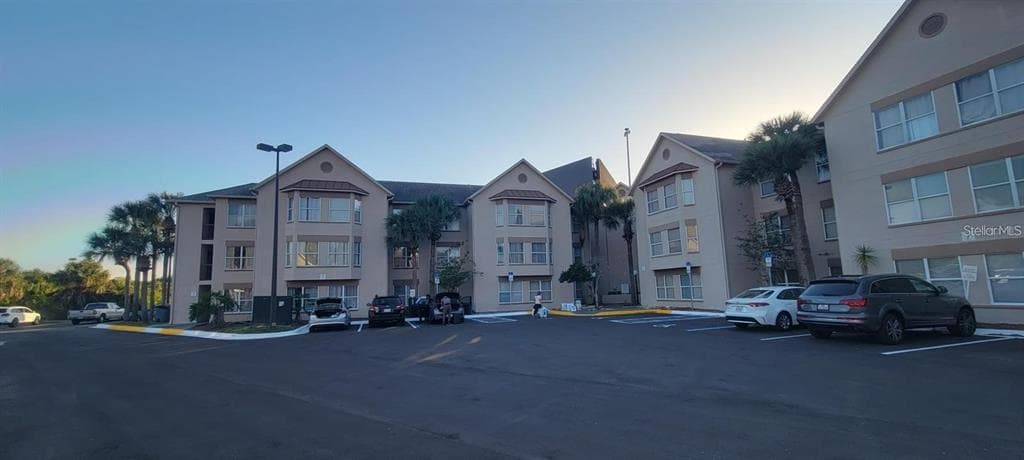 3100 PARKWAY BOULEVARD # 737, KISSIMMEE, FL 34747