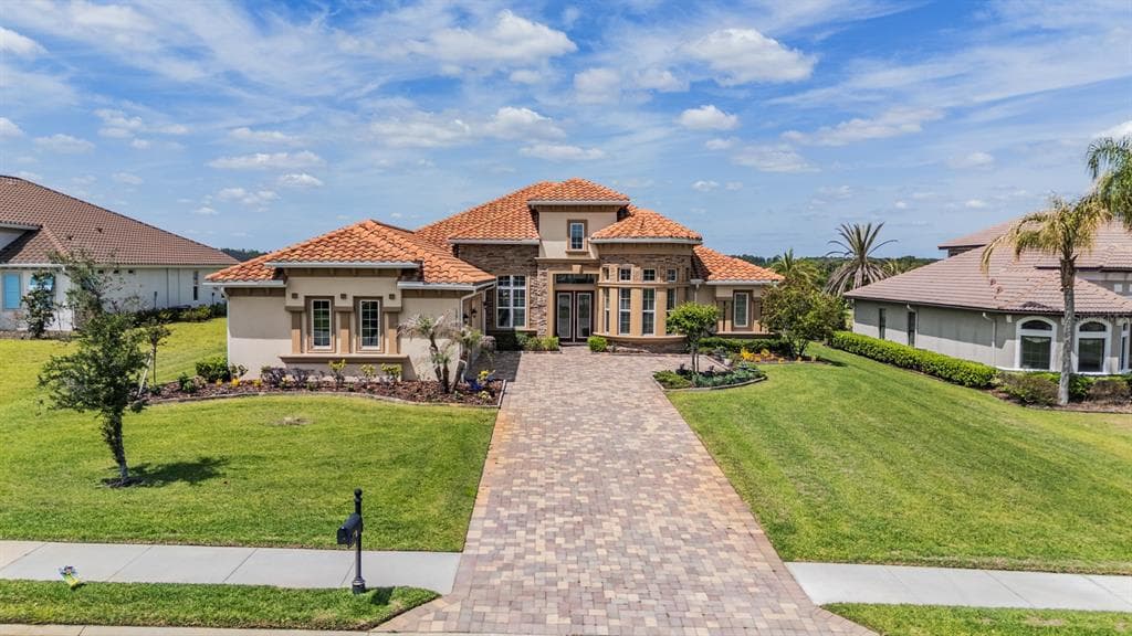 13915 CARRYBACK DRIVE, DADE CITY, FL 33525