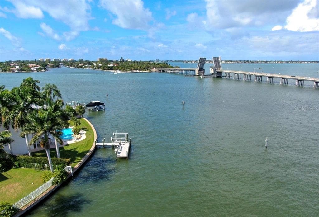 749 SIESTA DRIVE, SARASOTA, FL 34242 — zdjęcie 4