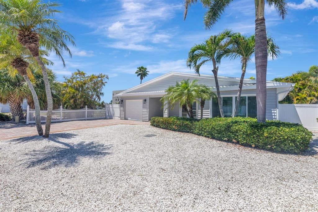 308 173RD AVENUE E, NORTH REDINGTON BEACH, FL 33708 — zdjęcie 5