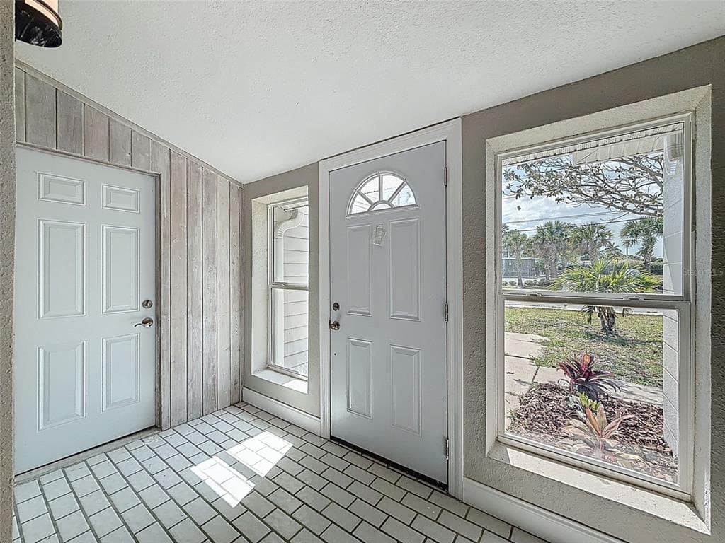 4221 SHORE ACRES BOULEVARD NE, ST PETERSBURG, FL 33703 — zdjęcie 2