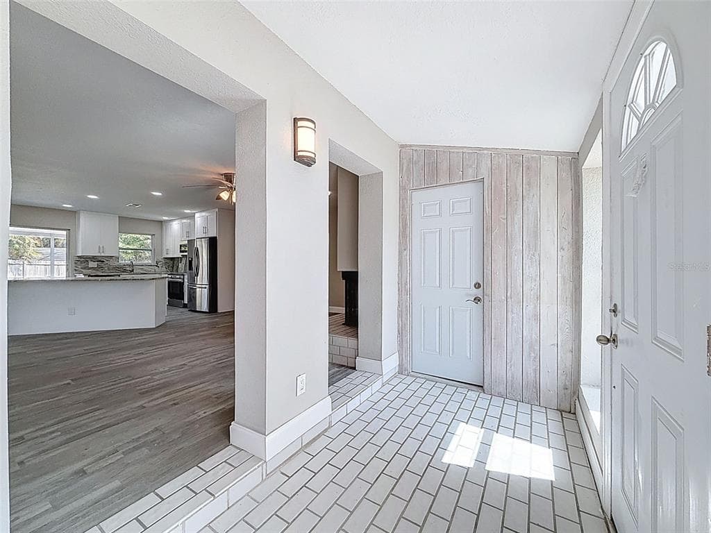 4221 SHORE ACRES BOULEVARD NE, ST PETERSBURG, FL 33703 — zdjęcie 3