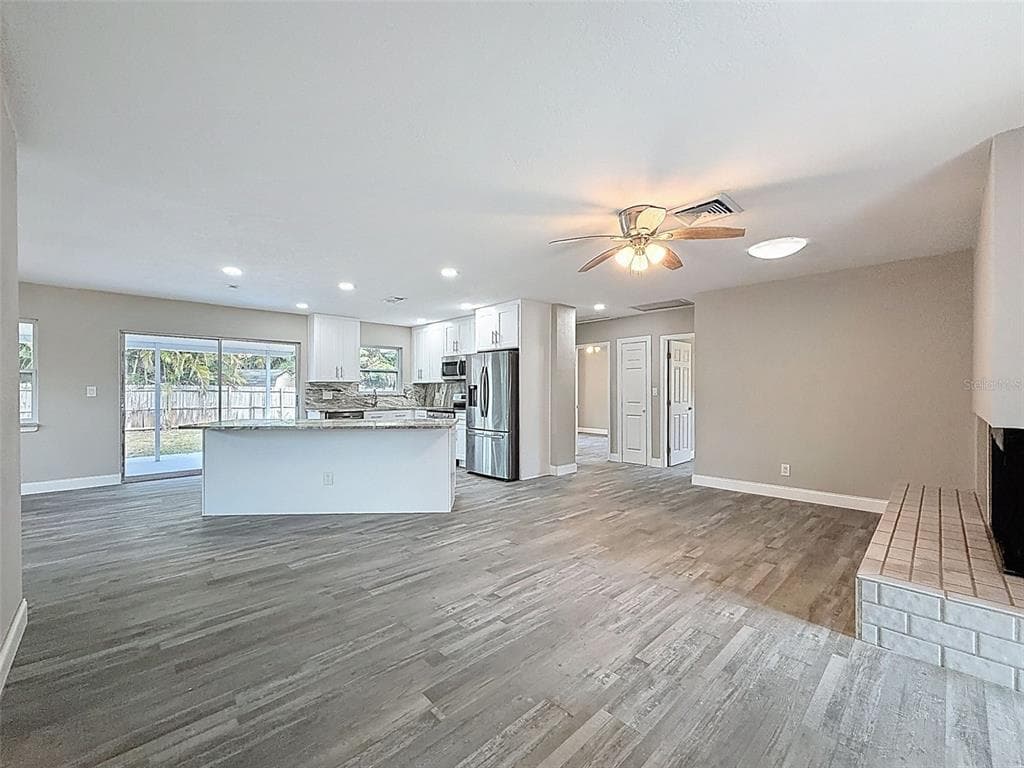 4221 SHORE ACRES BOULEVARD NE, ST PETERSBURG, FL 33703 — zdjęcie 4