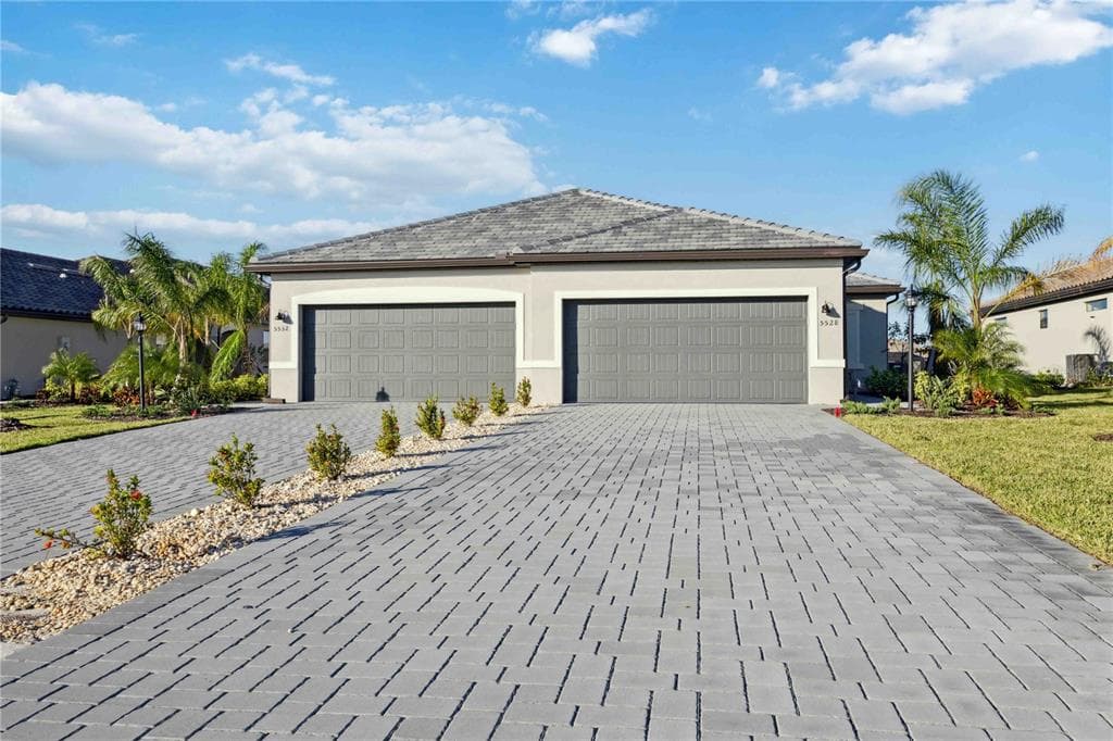 8141 SHORE LAKE DRIVE, ENGLEWOOD, FL 34224