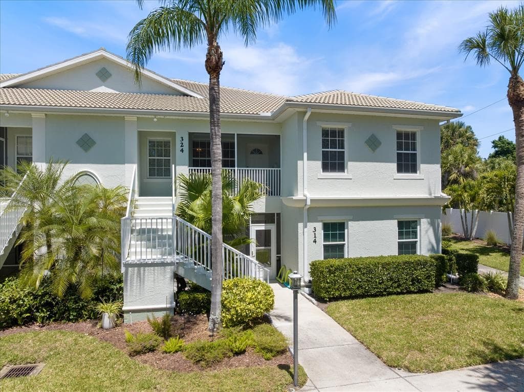 300 GARDENS EDGE DRIVE # 324, VENICE, FL 34285