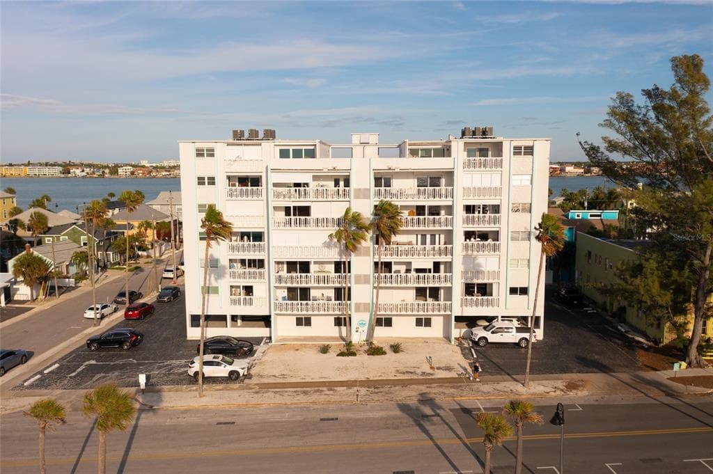 403 GULF WAY # 304, ST PETE BEACH, FL 33706