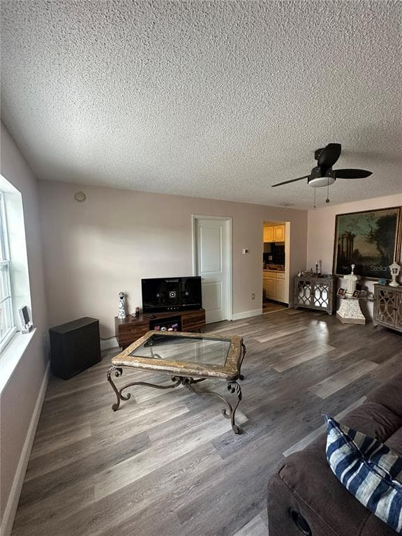 1084 82ND TERRACE N # 1084E, ST PETERSBURG, FL 33702 — zdjęcie 3
