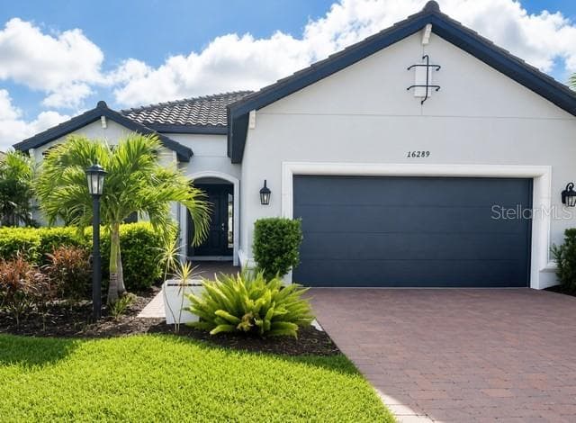 6289 MESA GLEN, BRADENTON, FL 34203
