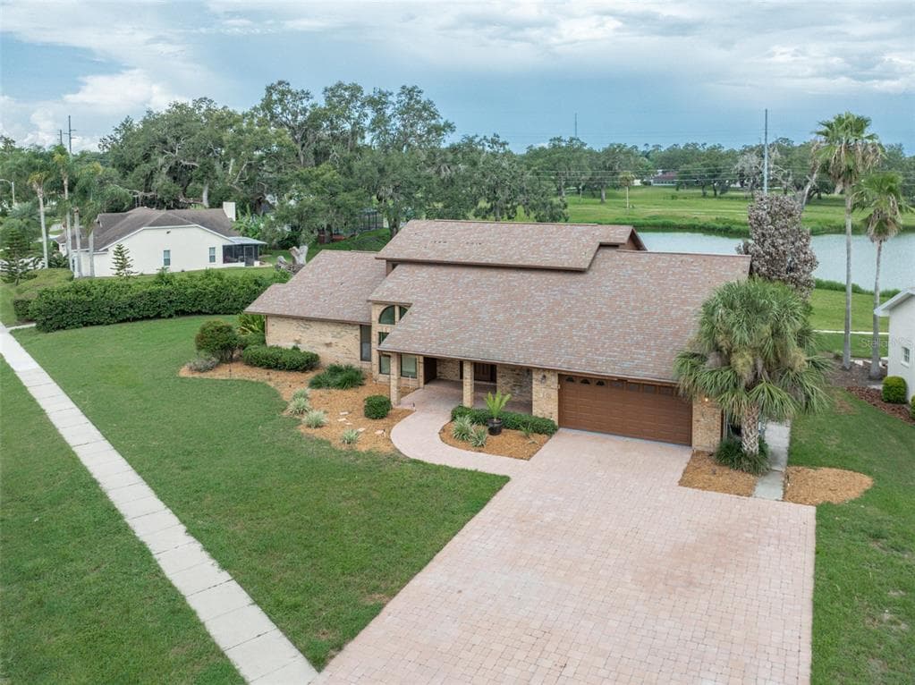6151 SILVER OAKS DRIVE, ZEPHYRHILLS, FL 33542 — zdjęcie 2