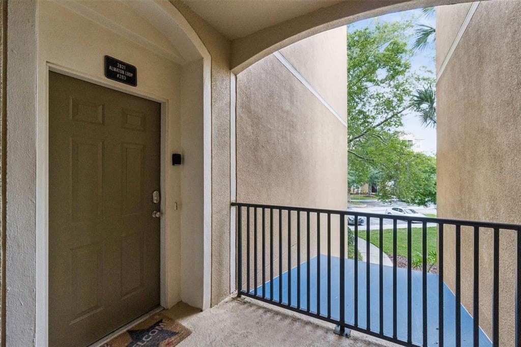 2821 ALMATON LOOP # 203, KISSIMMEE, FL 34747 — zdjęcie 4