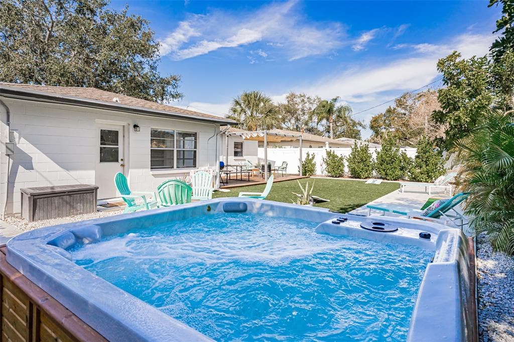 4939 100TH WAY N, ST PETERSBURG, FL 33708 — zdjęcie 3