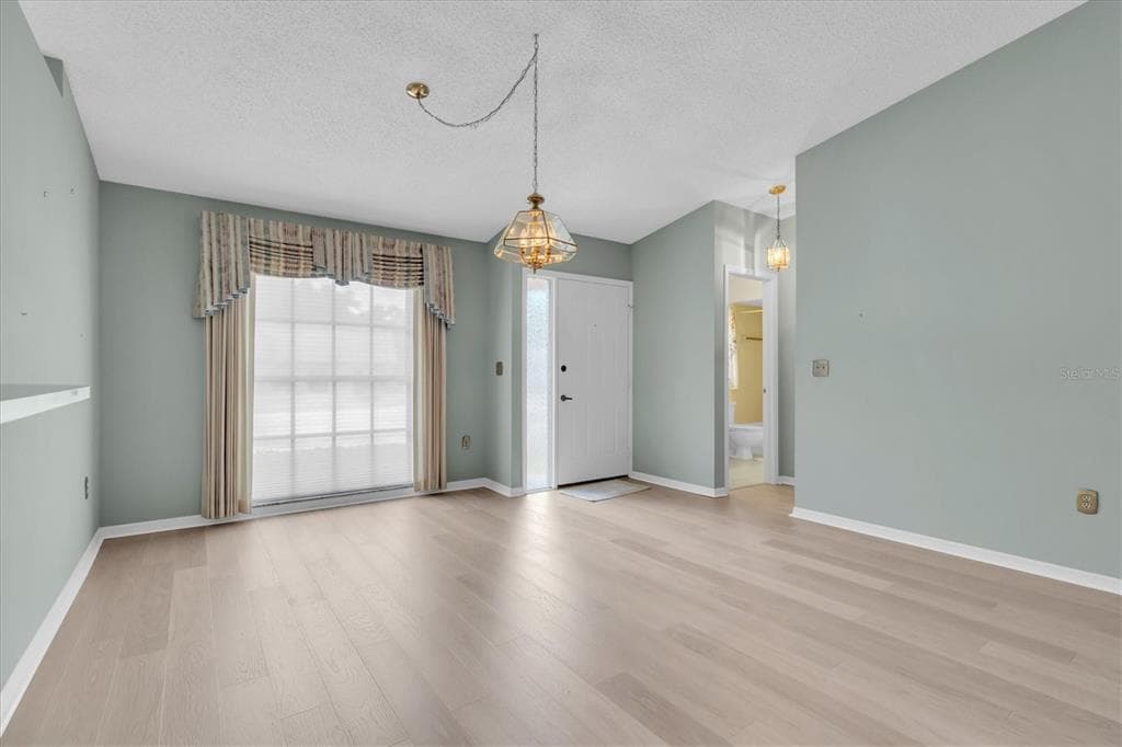 2023 NASH DRIVE, CLEARWATER, FL 33763 — zdjęcie 4