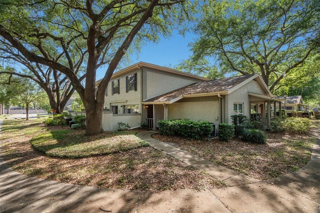 6322 TREETOP CIRCLE, TEMPLE TERRACE, FL 33617