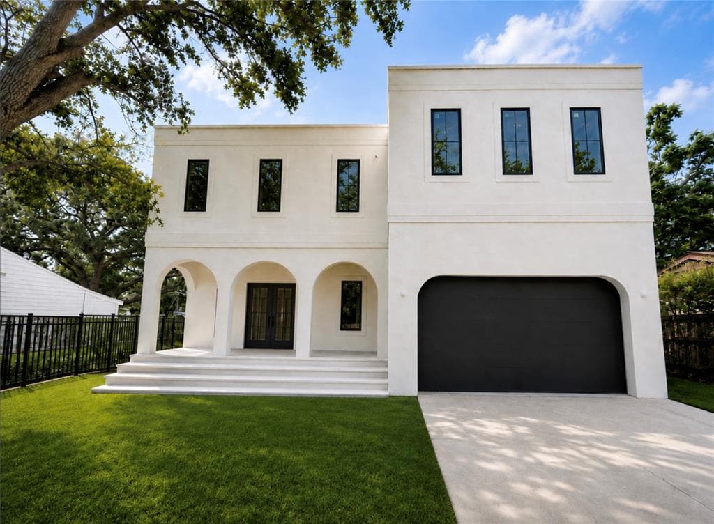 4414 W LAWN AVENUE, TAMPA, FL 33611