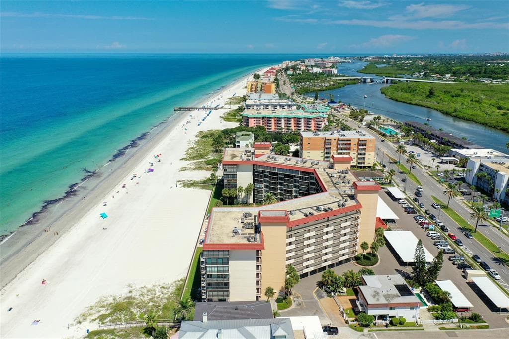 18304 GULF BOULEVARD # 116, REDINGTON SHORES, FL 33708 — zdjęcie 3