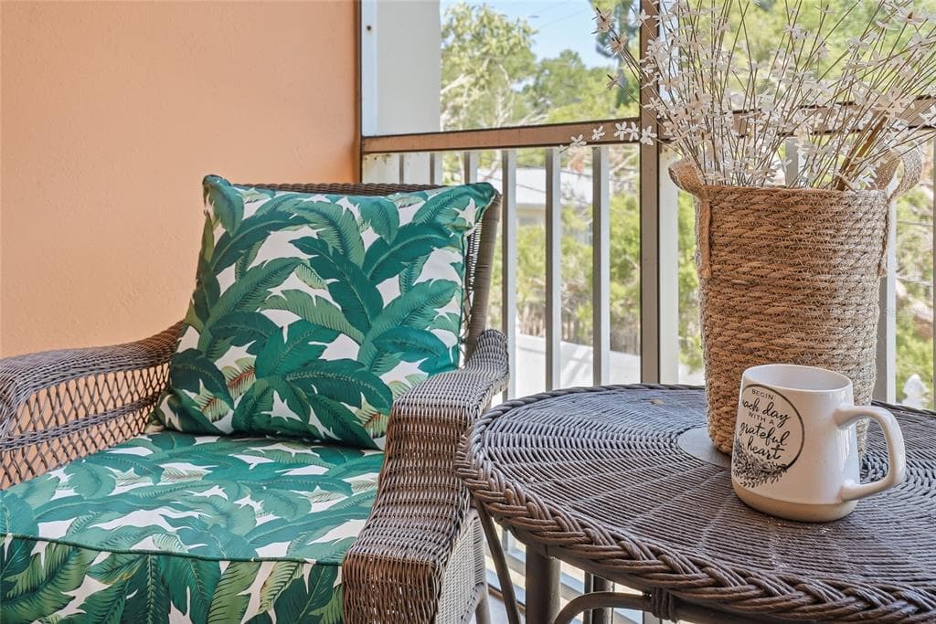 952 VIRGINIA STREET # 202, DUNEDIN, FL 34698 — zdjęcie 2
