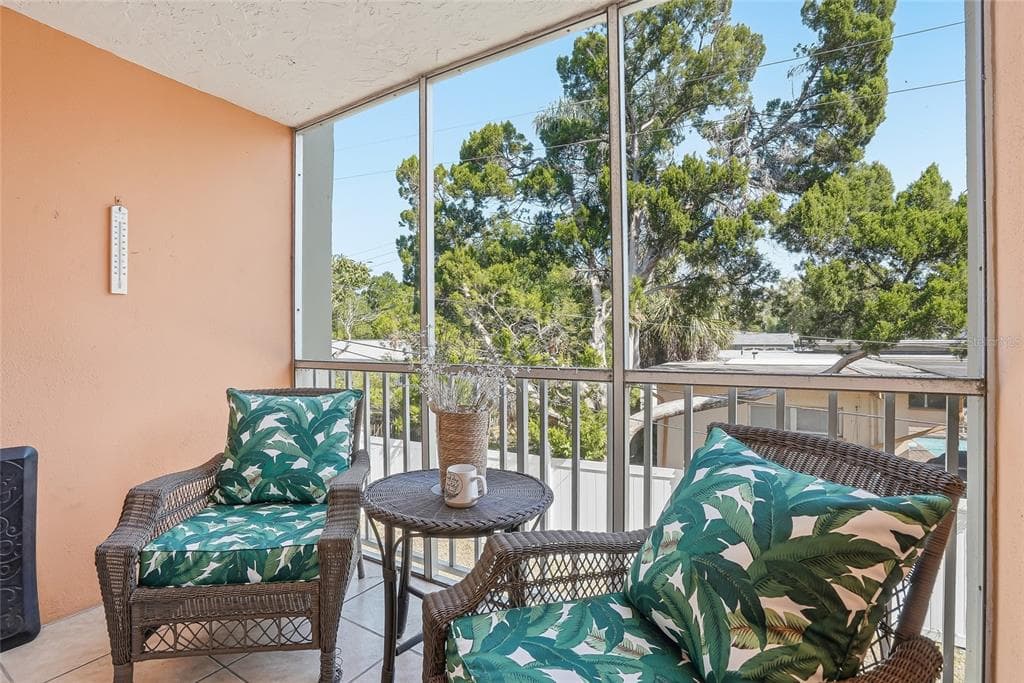 952 VIRGINIA STREET # 202, DUNEDIN, FL 34698 — zdjęcie 3