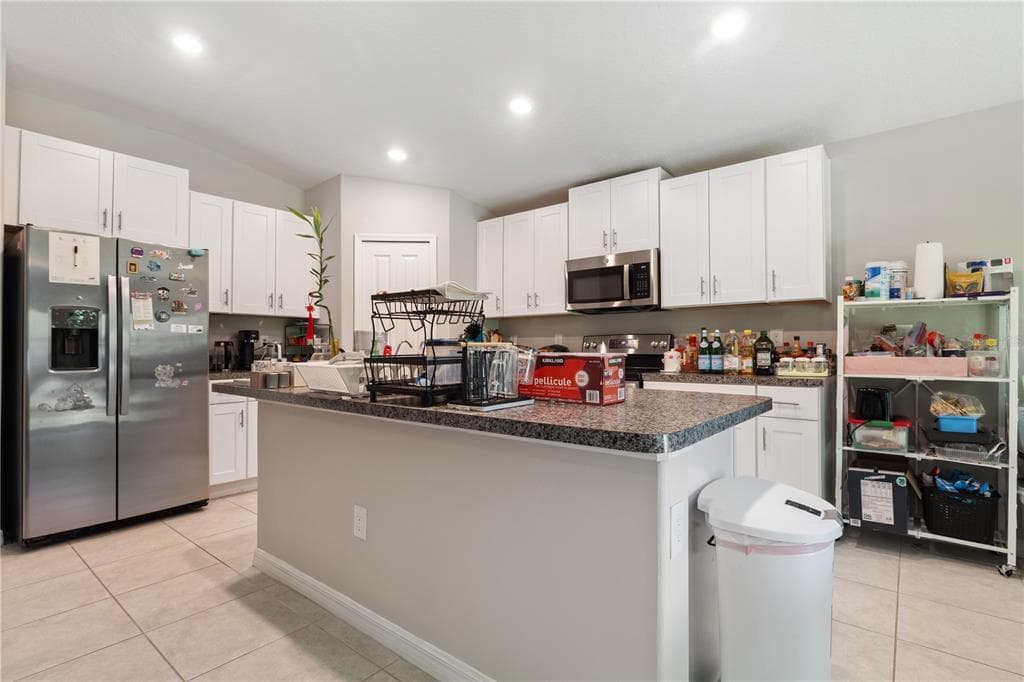 4726 WILD SENNA BOULEVARD, TAMPA, FL 33619 — zdjęcie 5