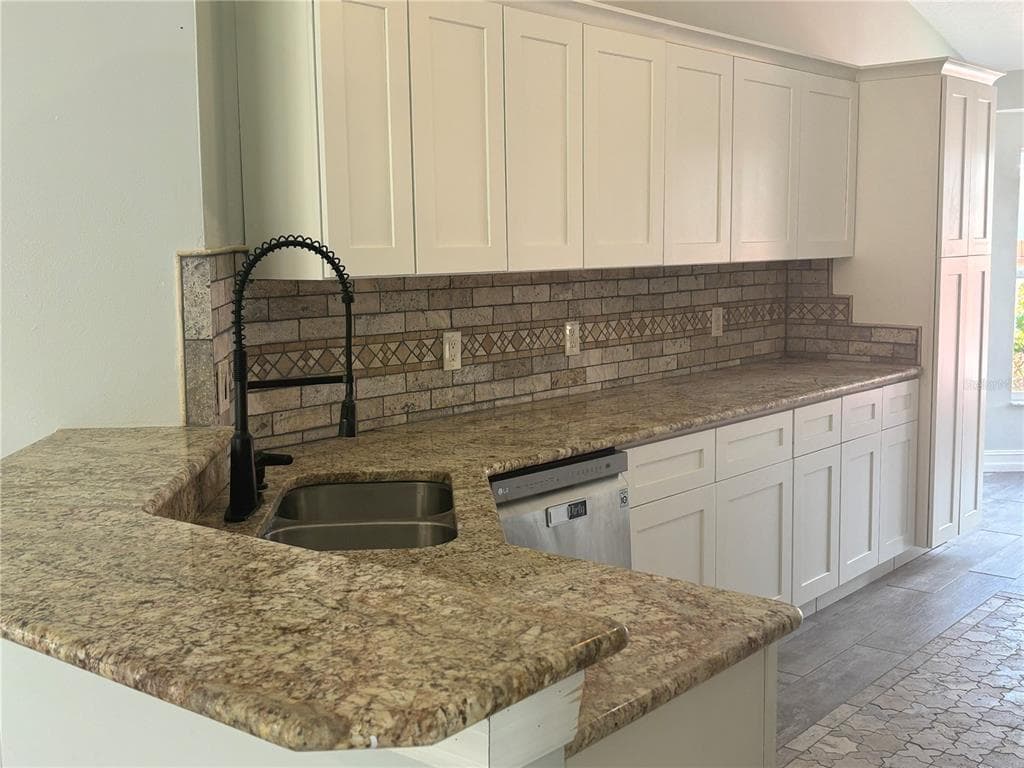 2830 STRAND CIRCLE, OVIEDO, FL 32765 — zdjęcie 4