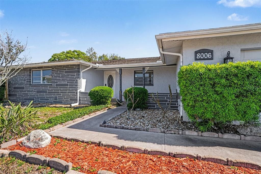8006 MIMOSA DRIVE, PORT RICHEY, FL 34668 — zdjęcie 2