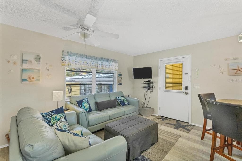 301 AVENIDA MADERA # A, SARASOTA, FL 34242 — zdjęcie 2